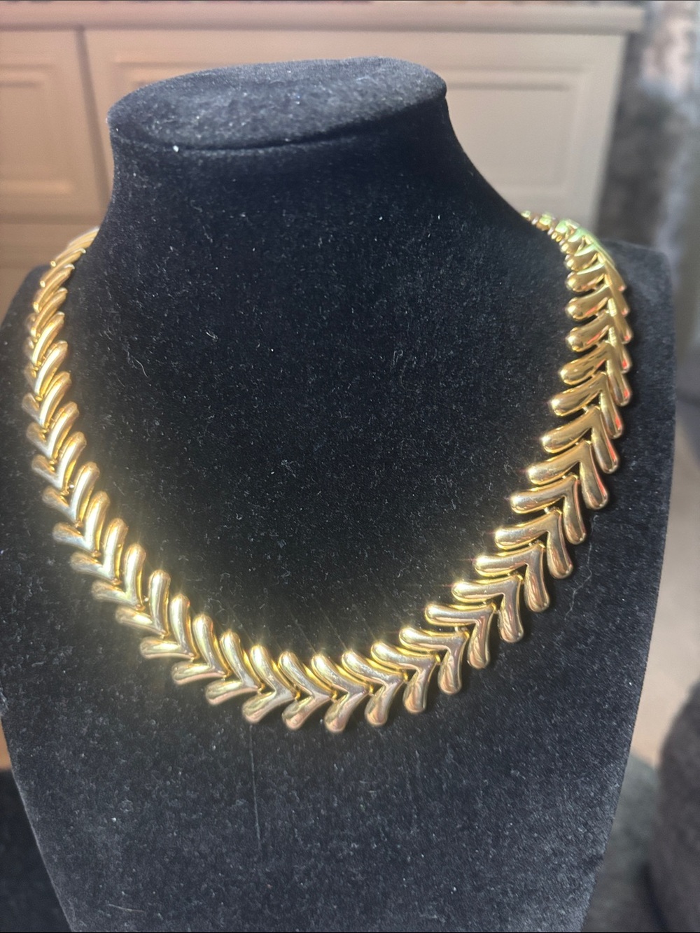 Cintage Classic Gold Chevron Link Necklace - Women Jewelry